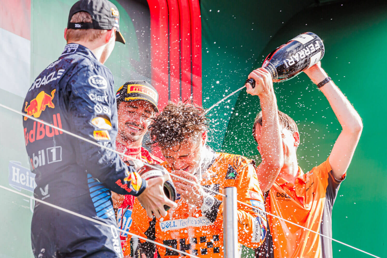 Модата Среща Функционалността: Как Отборите от F1 Преоткриват Стила в Пустинната Жега на Бахрейн