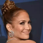 JLo-in-pink-in-Saudi-Arabia