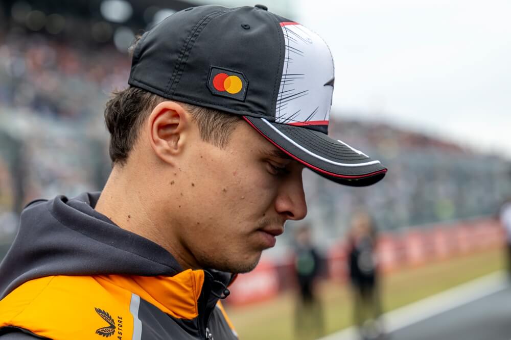🏎️🔥 Гореща тема на седмицата: Ландо Норис психически слаб ли е или просто неразбран? 🔥🏎️