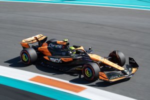 Маями лудост: Пиастри доминира в FP1, Red Bull се мъчи, а Ferrari с нова лъскава визия!