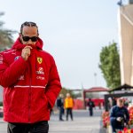 Кошмарът на Хамилтън във Ferrari: Когато инстинктът става враг