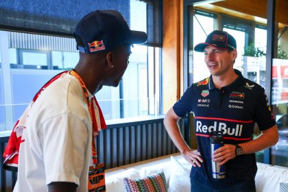 Емоционалният театър на звездите и стила на F1 Гран при на Испания 2025