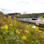 Оранжевият удар на McLaren: Норис води FP1 в Зандвоорт, докато домашният герой Верстапен остава в чакъла