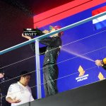 Ръсел на върха, горчива радост за Макларън