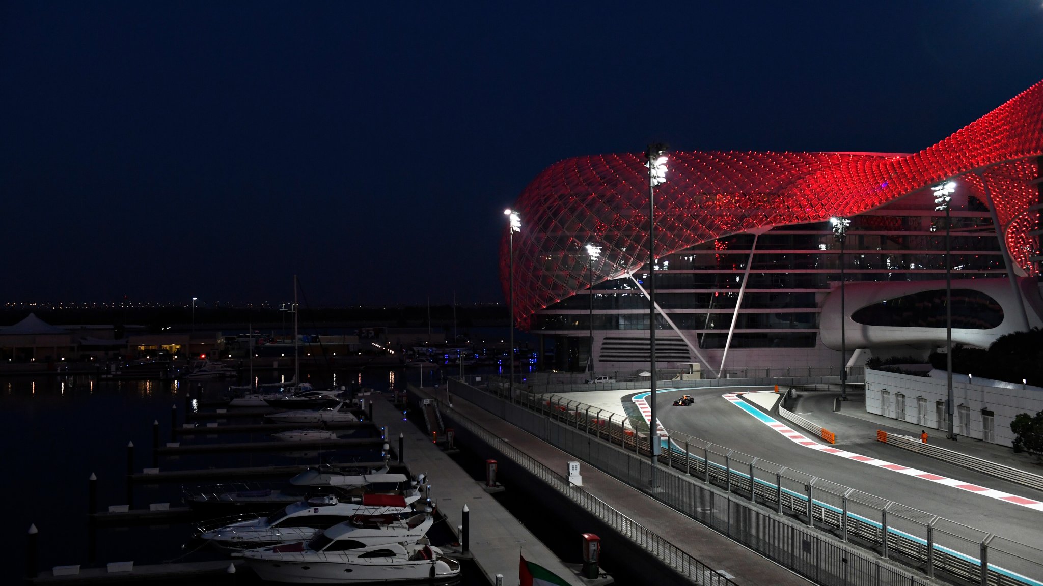 Блясък, страст и слава: Абсолютният гид за F1 Abu Dhabi Grand Prix 2025 – Къде светът празнува финала