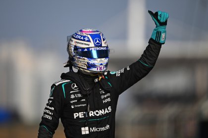 Шанхайският спринт на Ръсел: Мерцедес се завръща, докато новата ера на F1 буксува